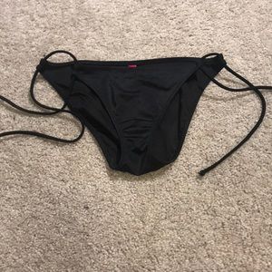 Black swim bottoms
